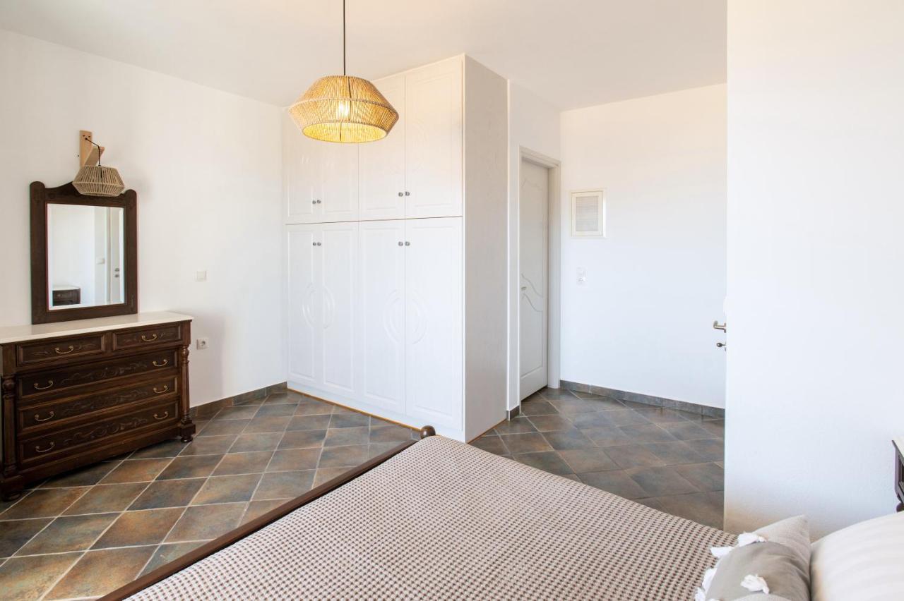 Sea Lilies Suites Pláka Eksteriør billede